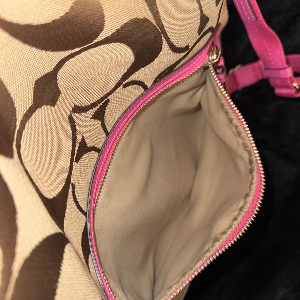 COACH BROWN AND PINK LARGE JACQUARD FOLD OVER  MESSINGER Crossbody Bag - Picture 5 of 13